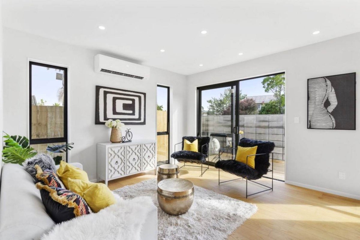 44A Blakeborough Drive, Forrest Hill, Auckland - Carousel 2