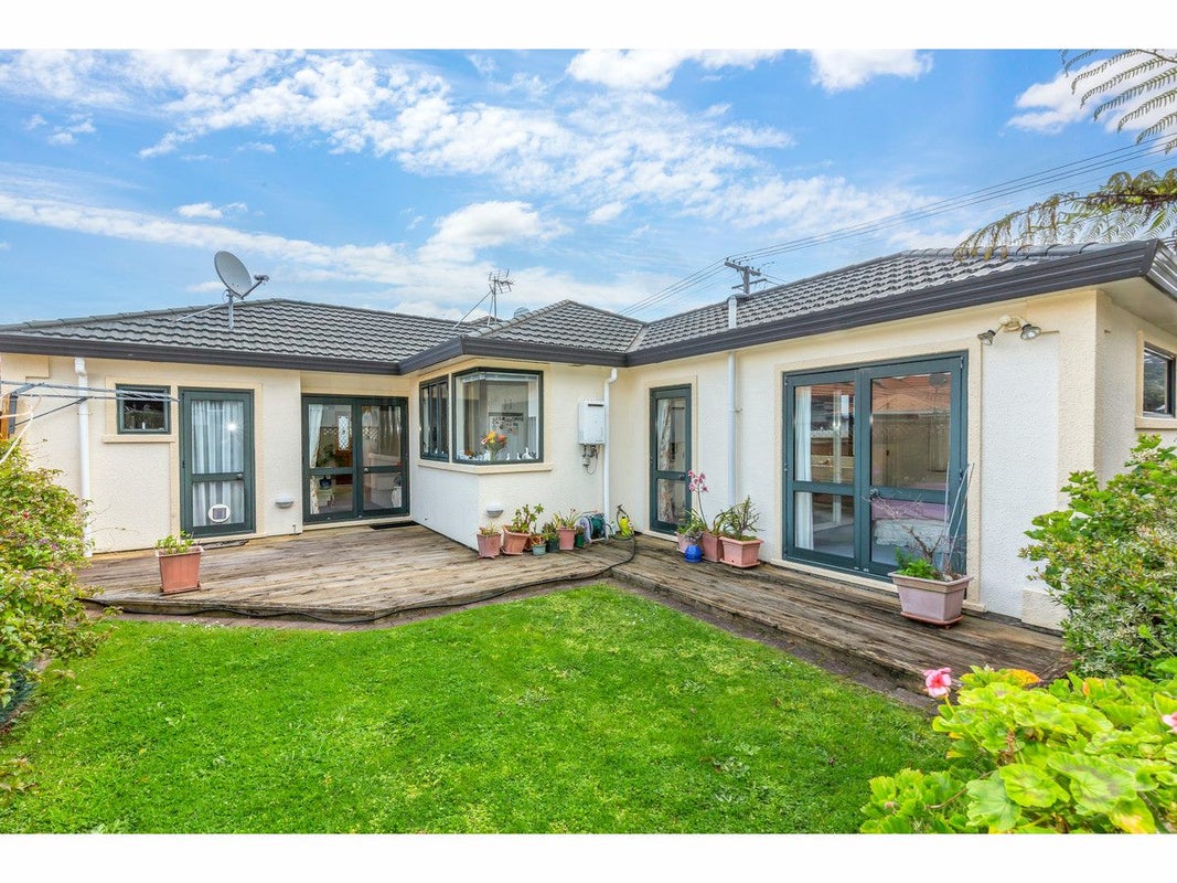 9 South Street, Petone, Lower Hutt - Carousel 2