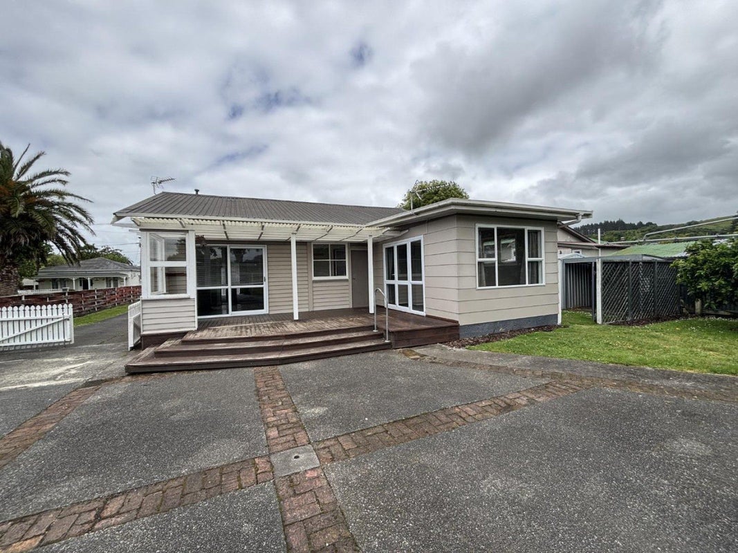 36 Stewart Street, Aramoho, Whanganui - Carousel 15