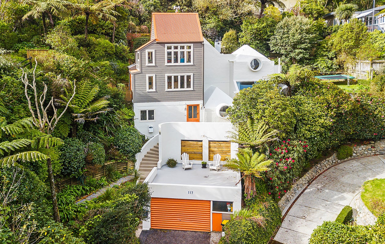 117 Donald Street, Karori, Wellington - Carousel 1