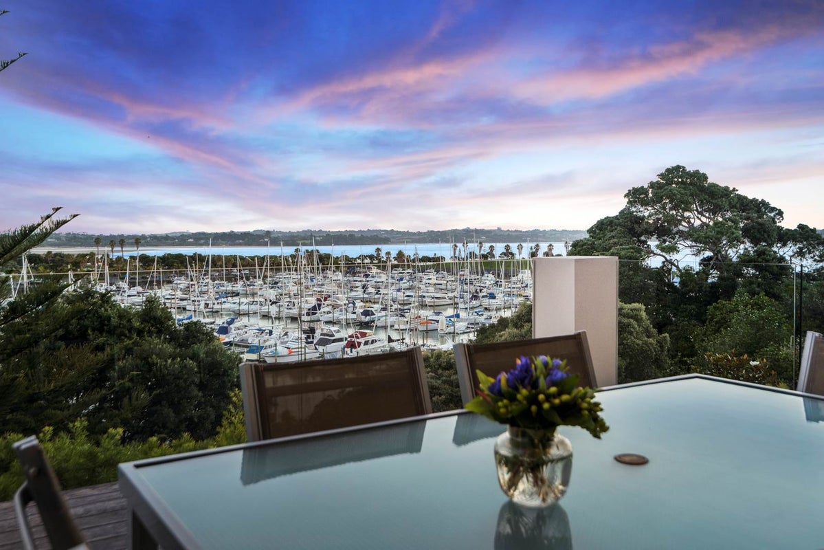 83 Pine Harbour Parade, Beachlands, Auckland - Carousel 1