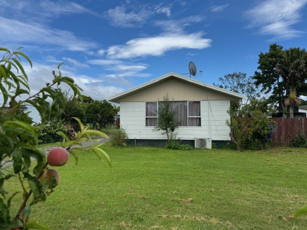 3 Endeavour Street, Te Hapara, Gisborne - Carousel 2