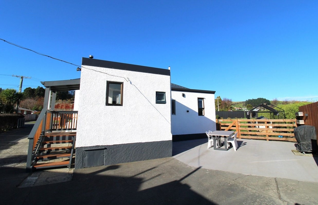 27 Brighton Road, Green Island, Dunedin - Carousel 18