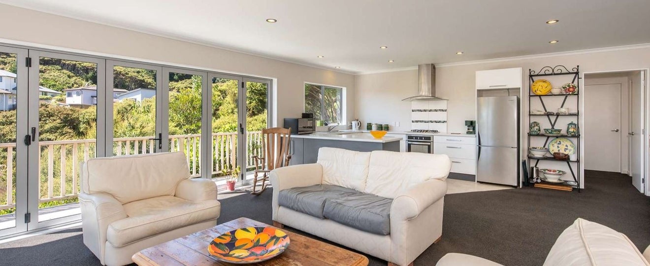 8 Maritime Way, Whitby, Porirua - Carousel 2