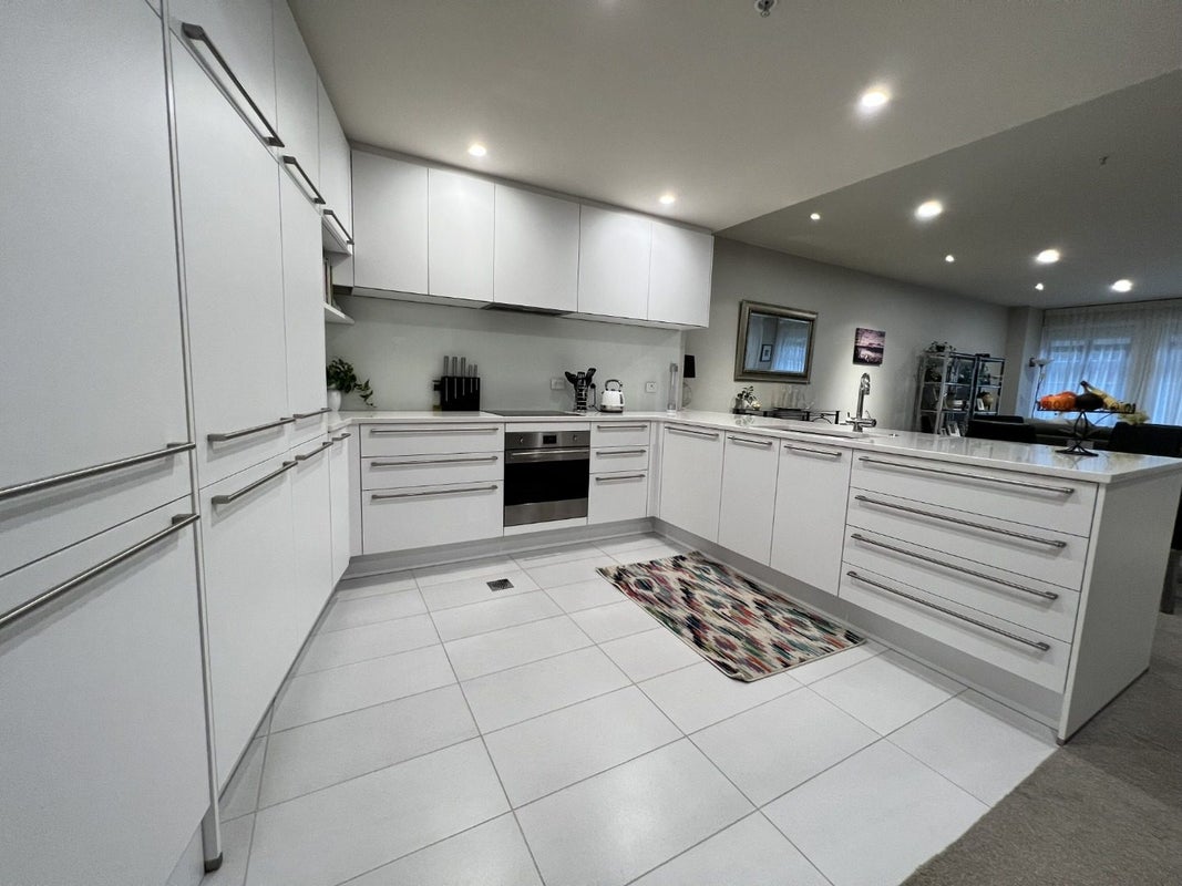 3B/42 Molesworth Street, Thorndon, Wellington - Carousel 2