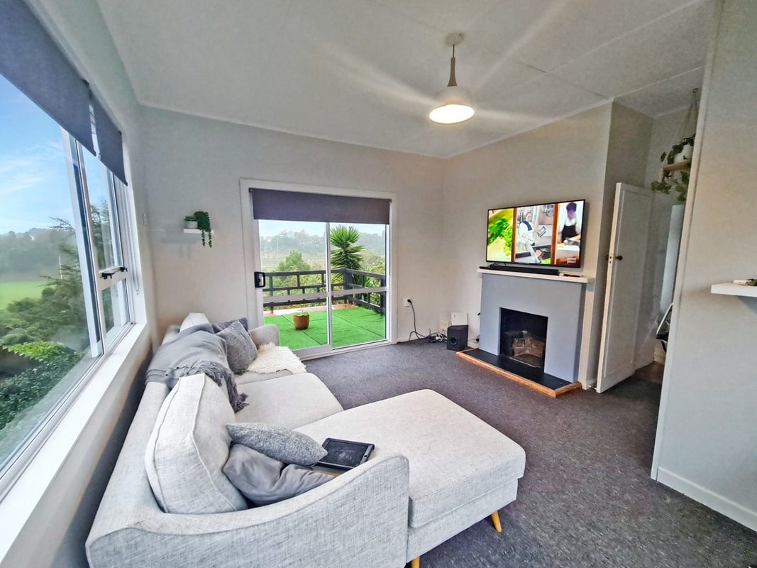 213 Carrington Street, Vogeltown, New Plymouth - Carousel 2