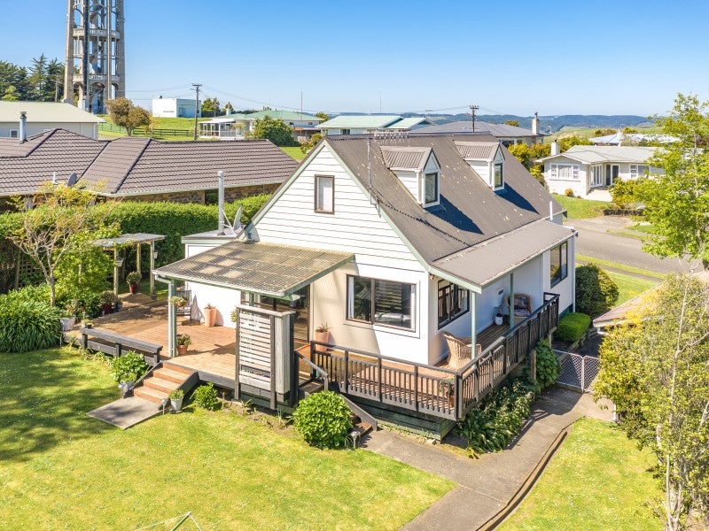 4 Bastia Avenue, Bastia Hill, Whanganui - Carousel 1