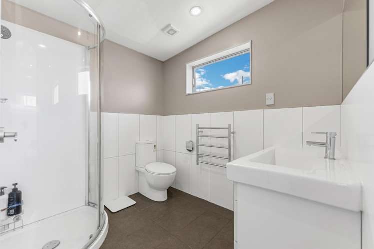 18/45A Swanson Road, Henderson, Auckland - Carousel 10