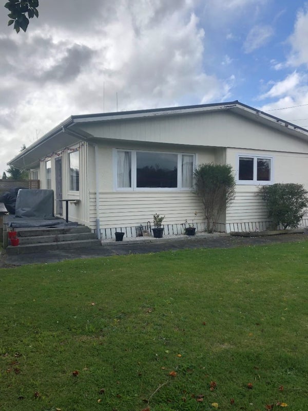 61 Enderley Avenue, Enderley, Hamilton - Carousel 1