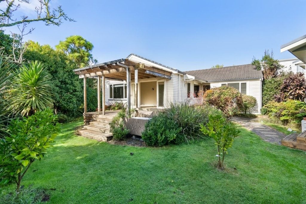 25 Comries Road, Chartwell, Hamilton - Carousel 1