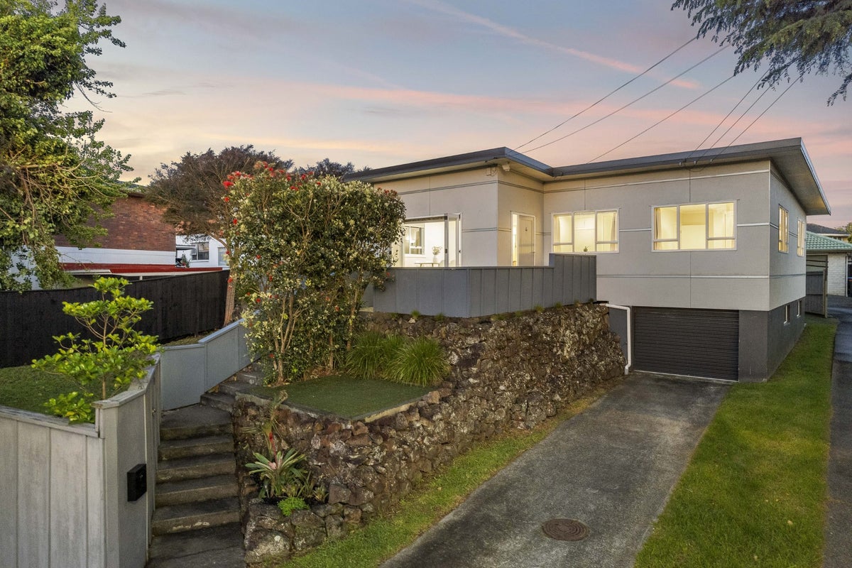 2 Laud Avenue, Ellerslie, Auckland - Carousel 1