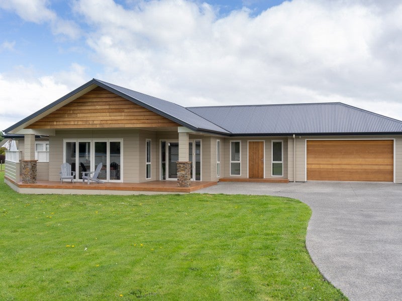 18 Mervyn Brown Place, Solway, Masterton - Carousel 1
