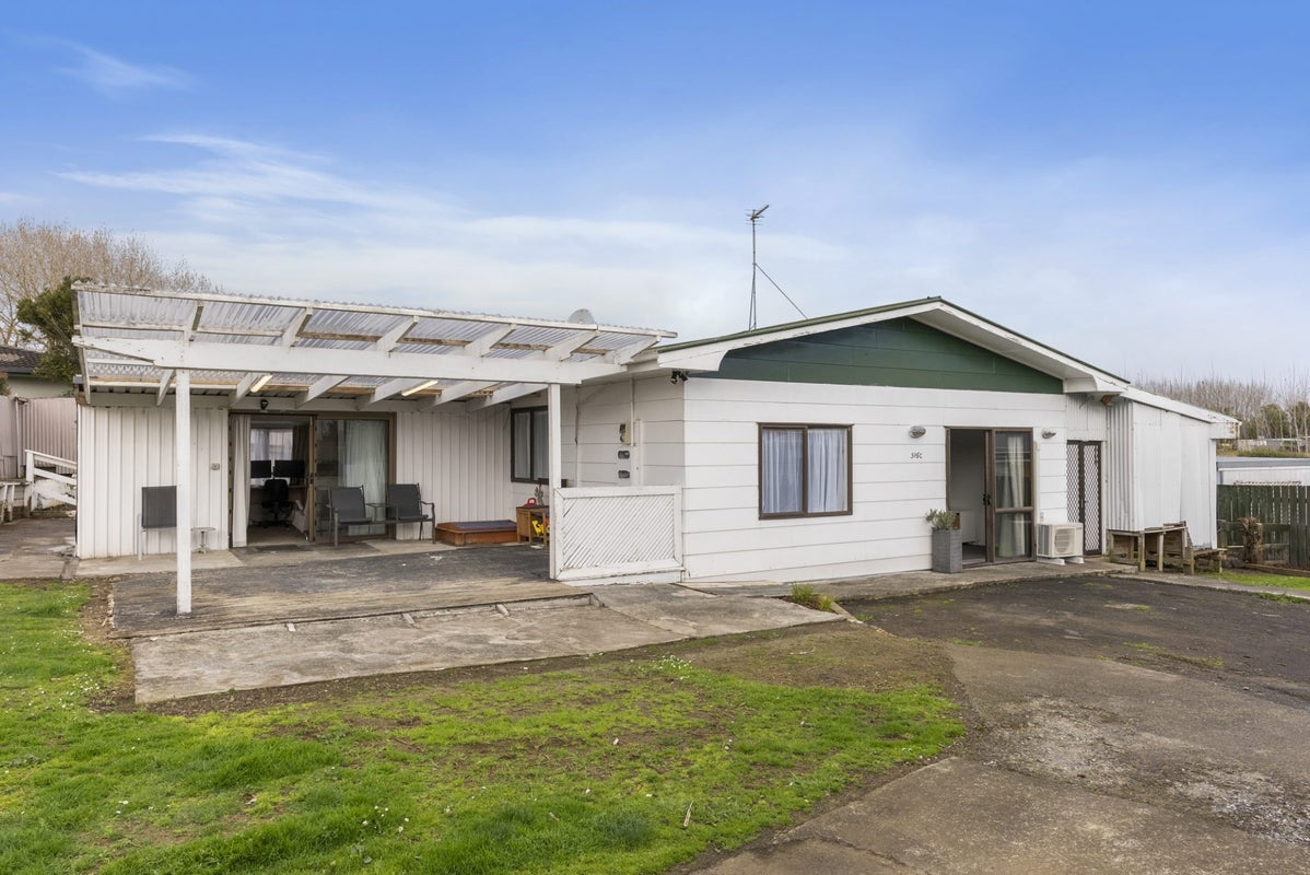 516C Great South Road, Rosehill, Papakura - Carousel 1