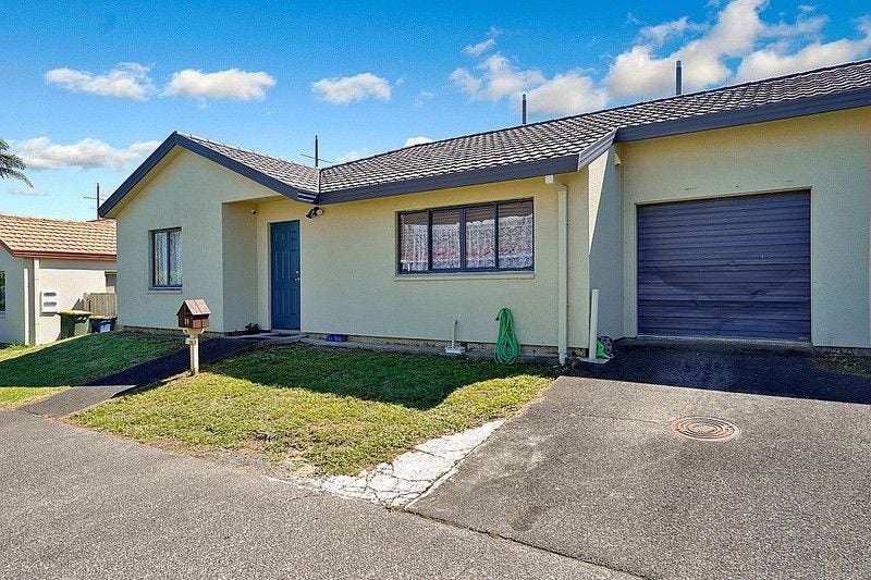 29 Neta Grove, Henderson, Auckland - Carousel 2