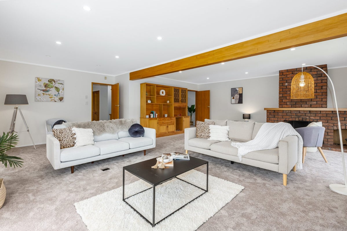 20 Exploration Way, Whitby, Porirua - Carousel 2