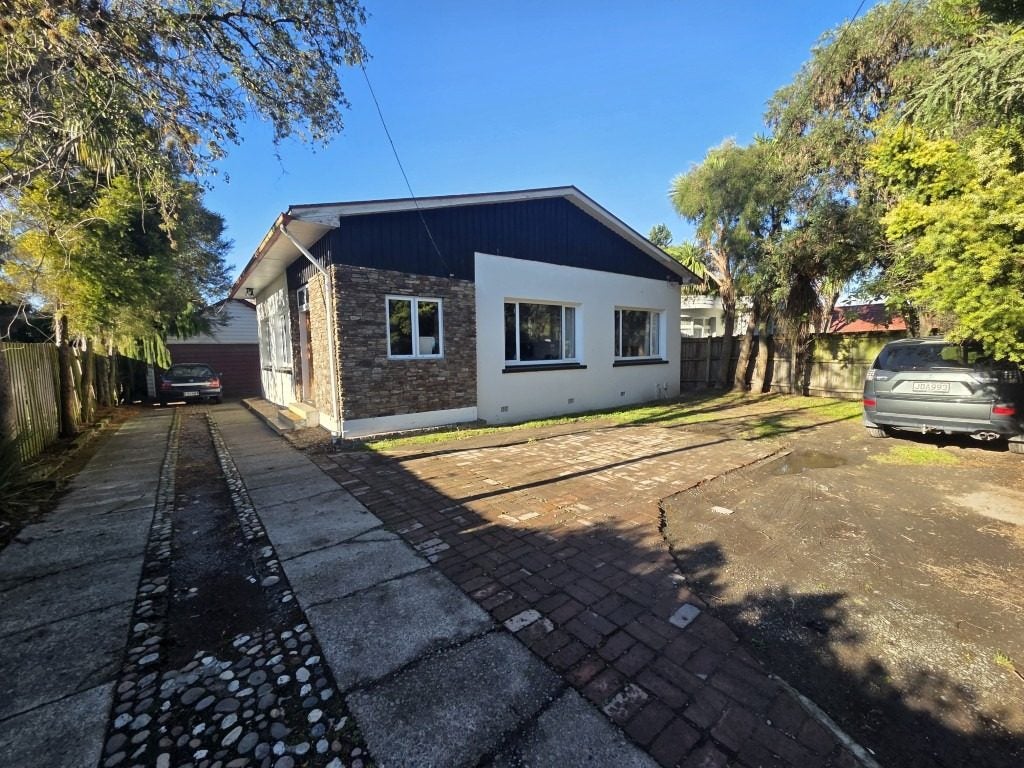 310 Ilam Road, Burnside, Christchurch - Carousel 1