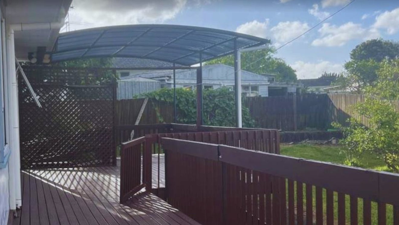 15 Kereru Place, Half Moon Bay, Auckland - Carousel 1