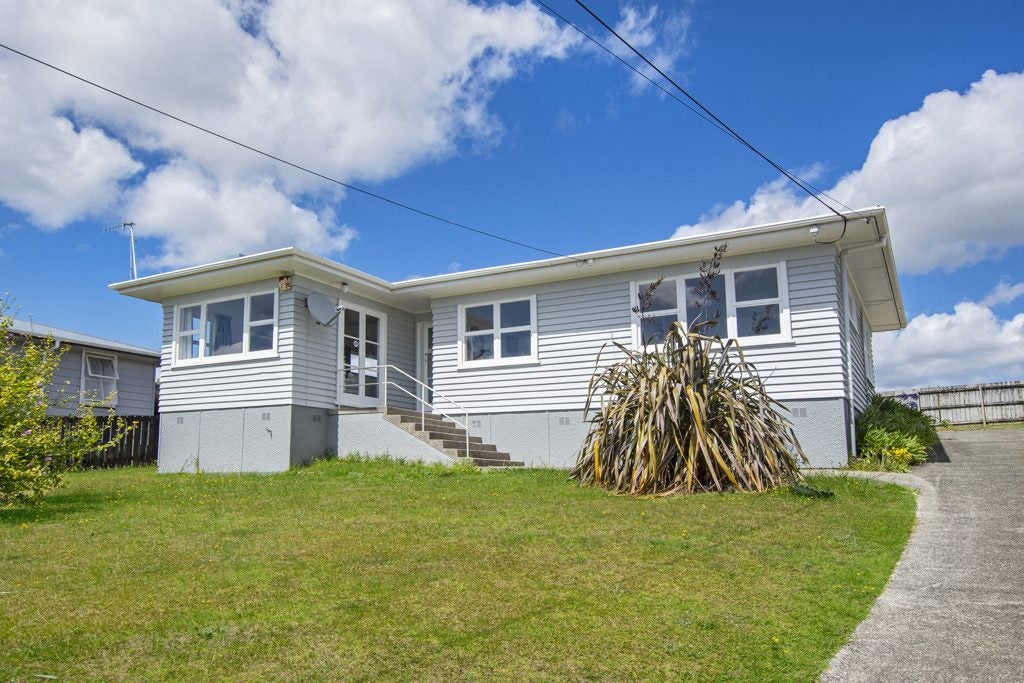7 Corks Road, Te Kamo, Whangarei - Carousel 2