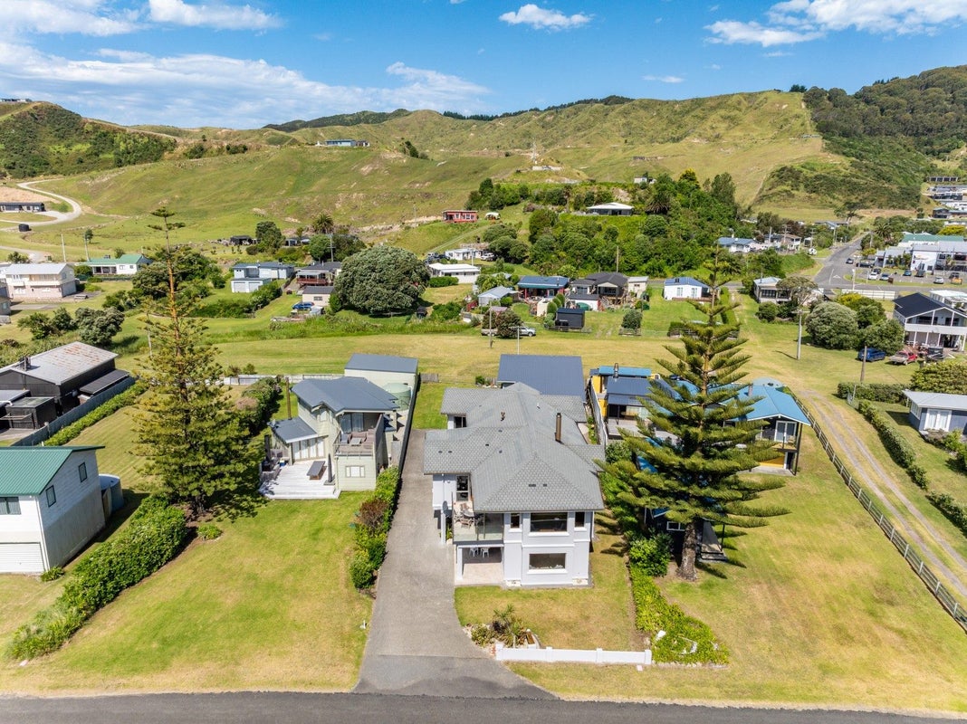 22 Pohutukawa Drive, Mahia, Mahia - Carousel 33