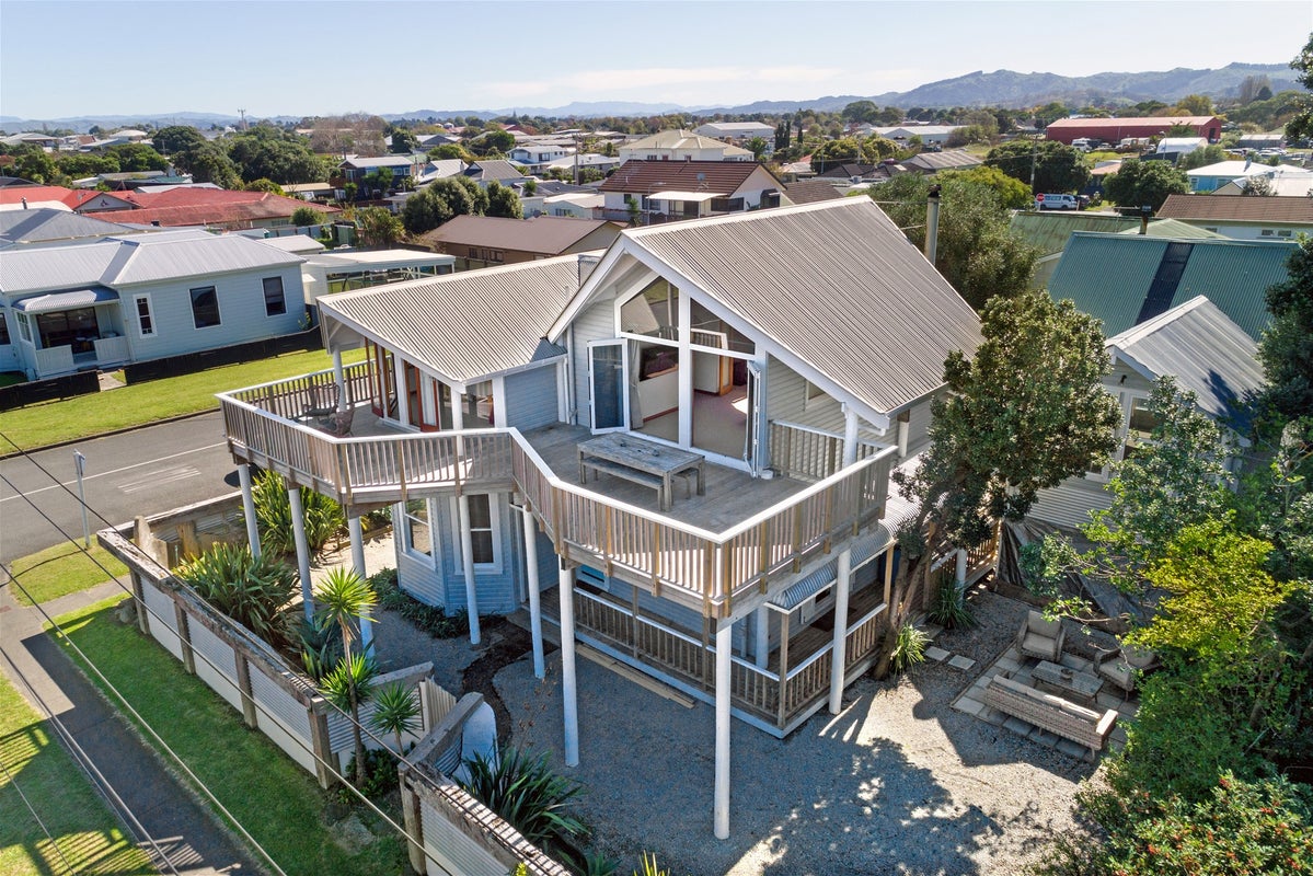 35 Salisbury Road, Awapuni, Gisborne - Carousel 1