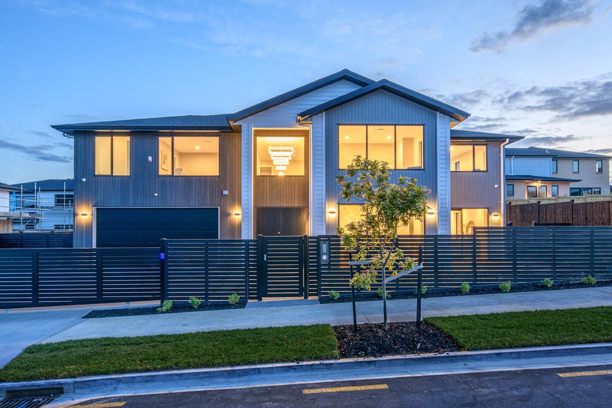 12 Paikea Street, Albany Heights, Auckland - Carousel 1