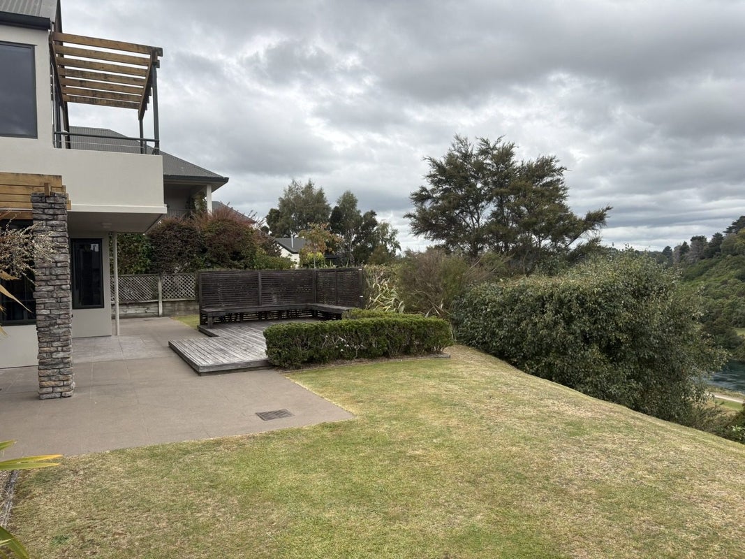 2 Joshua Place, Rangatira Park, Taupo - Carousel 1