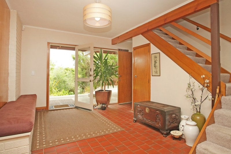 5 Sandhurst Way, Crofton Downs, Wellington - Carousel 2
