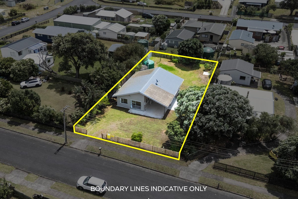 1 Cordyline Road, Port Waikato, Tuakau - Carousel 32