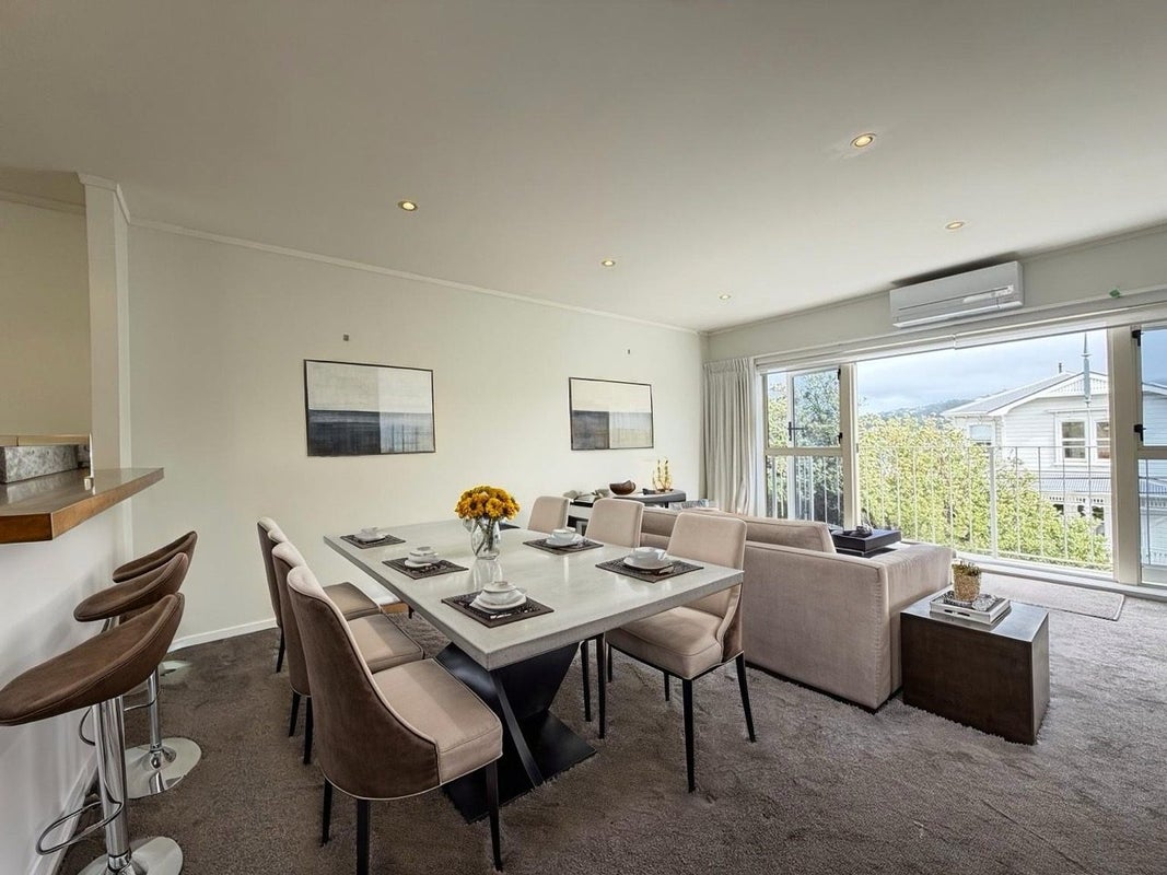 6/2 Mcfarlane Street, Mount Victoria, Wellington - Carousel 1
