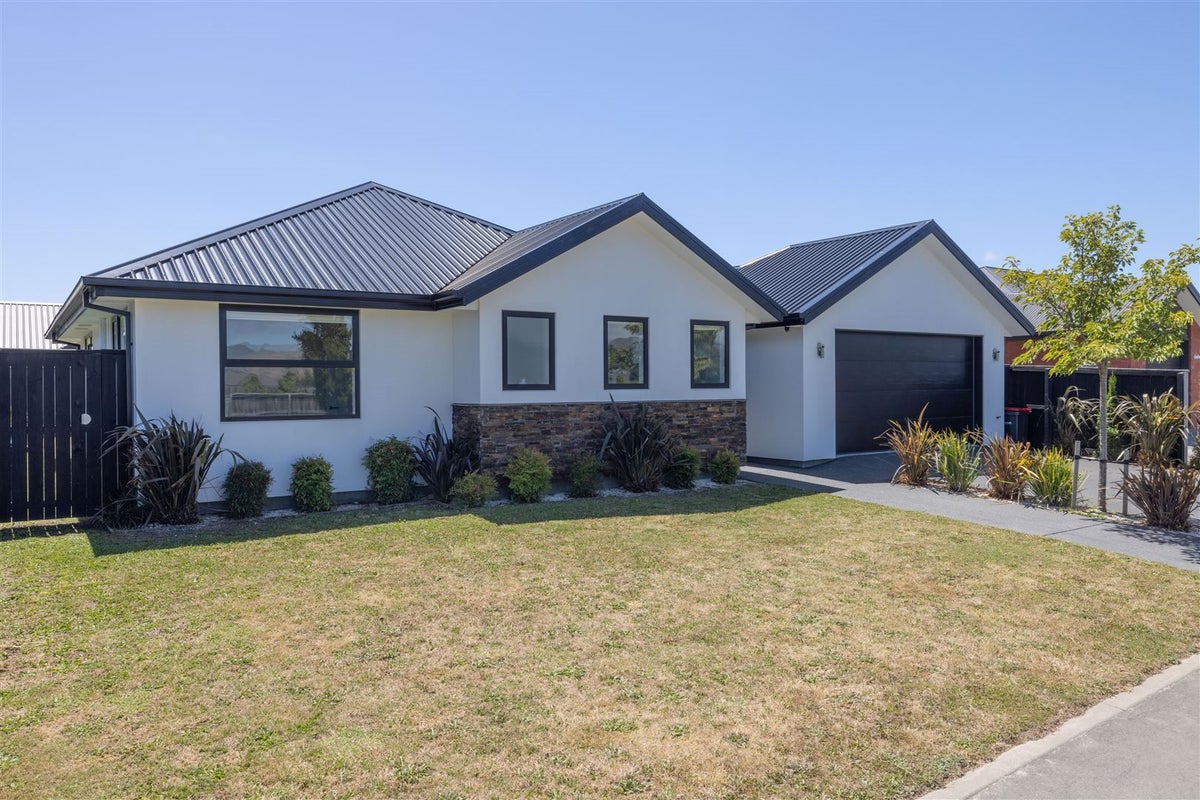 9 Deerwood Lane, Wigram, Christchurch - Carousel 1