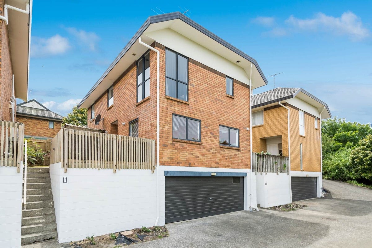 11/12 NORTHCROSS DR, Oteha, Auckland - Carousel 1