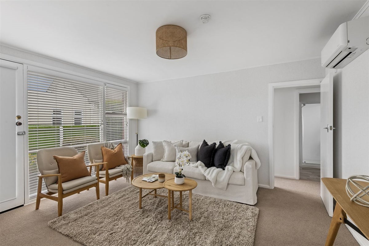 1/15 Hardy Street, New Brighton, Christchurch - Carousel 2
