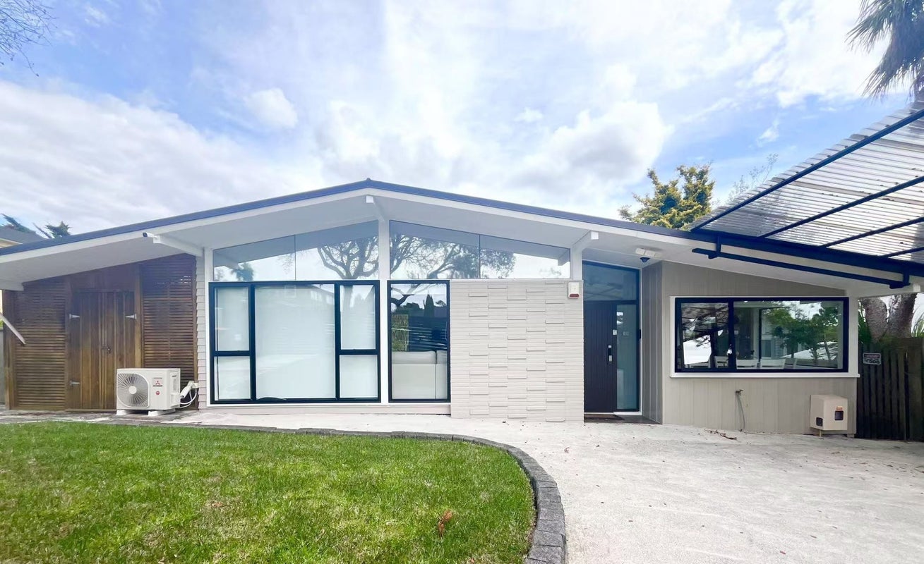 20 Willow Avenue, Birkenhead, Auckland - Carousel 1