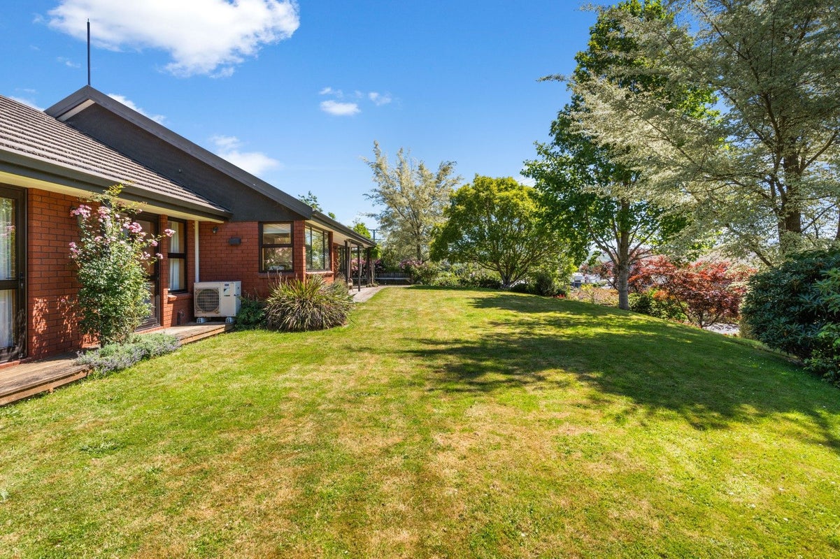 22 Greenhithe Street, Waihola, Milton - Carousel 2