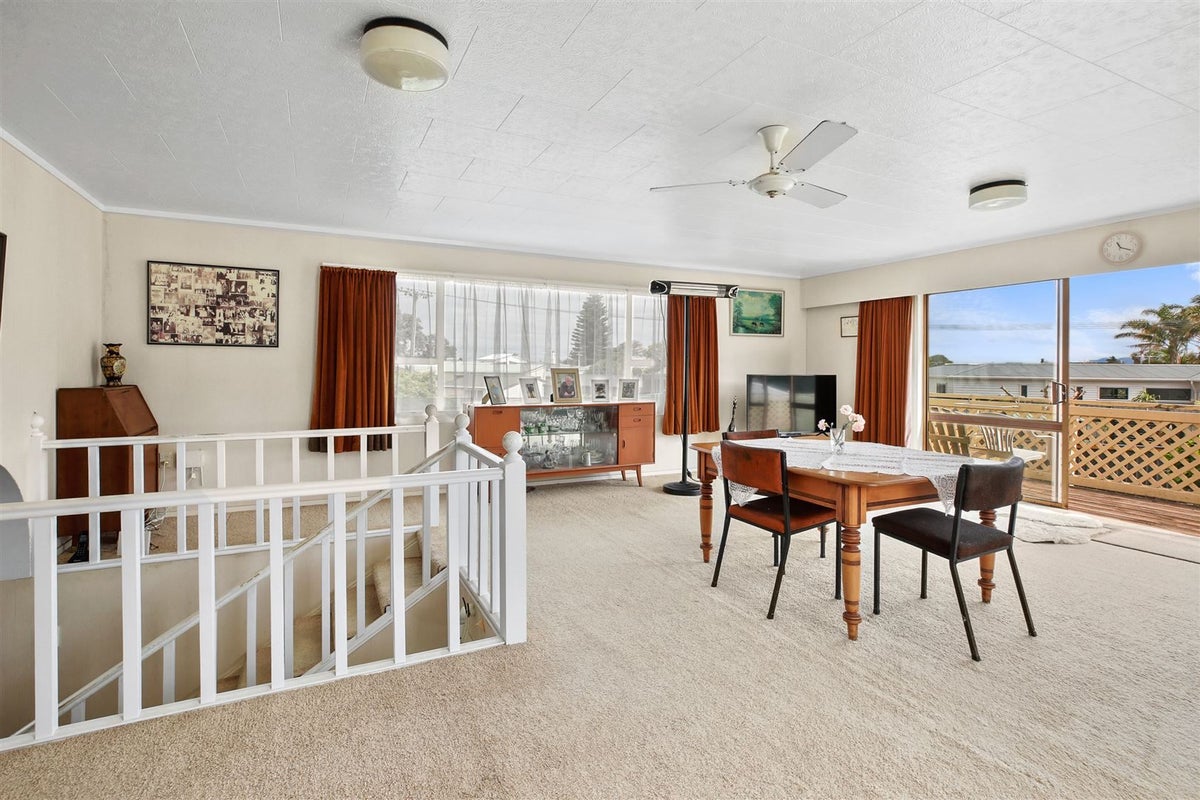 17 West Crescent, Te Puru, Thames - Carousel 2