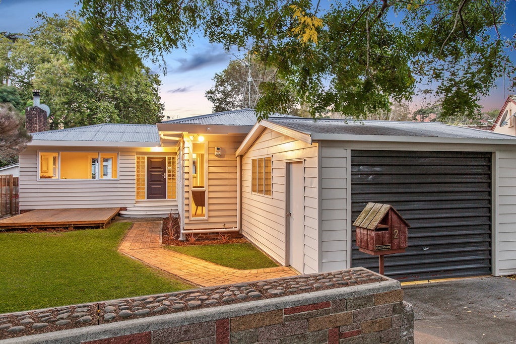2 Brewster Avenue, Morningside, Auckland - Carousel 1