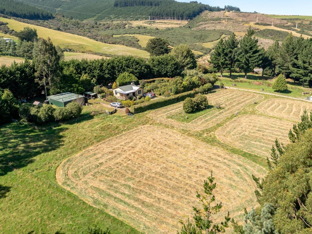 282 Leith Valley Road, Leith Valley, Dunedin - Carousel 1