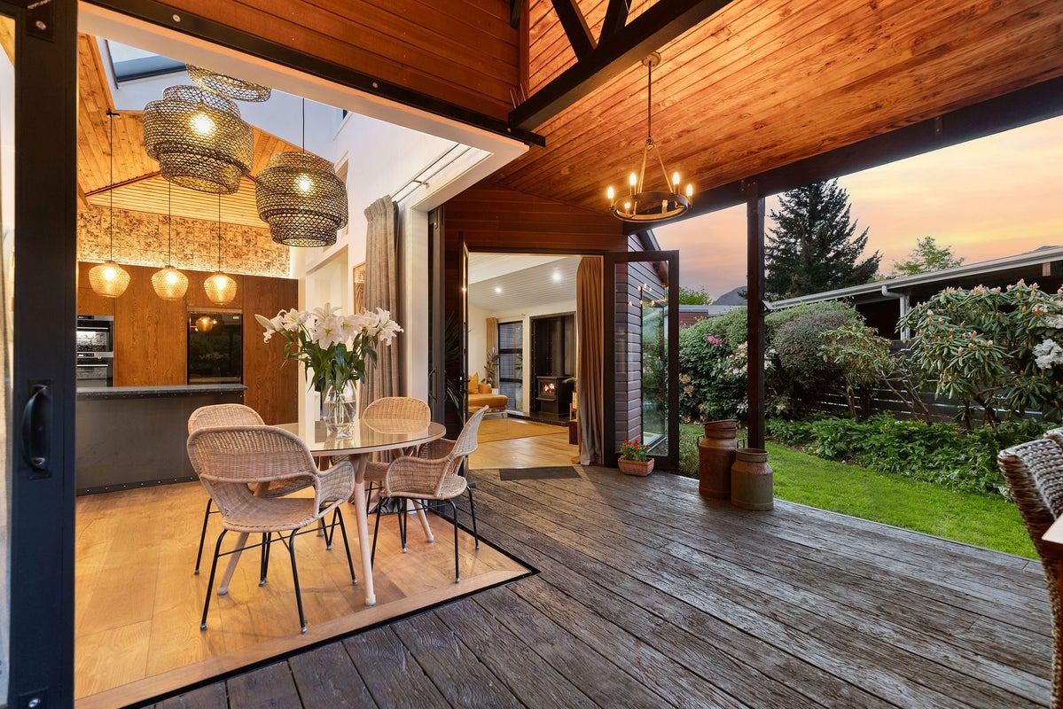 18 Centennial Avenue, Arrowtown, Arrowtown - Carousel 2