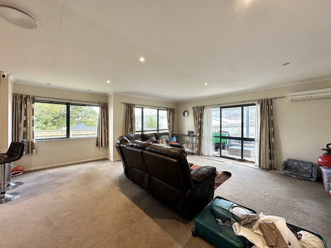 97A Rata Street, Naenae, Lower Hutt - Carousel 2