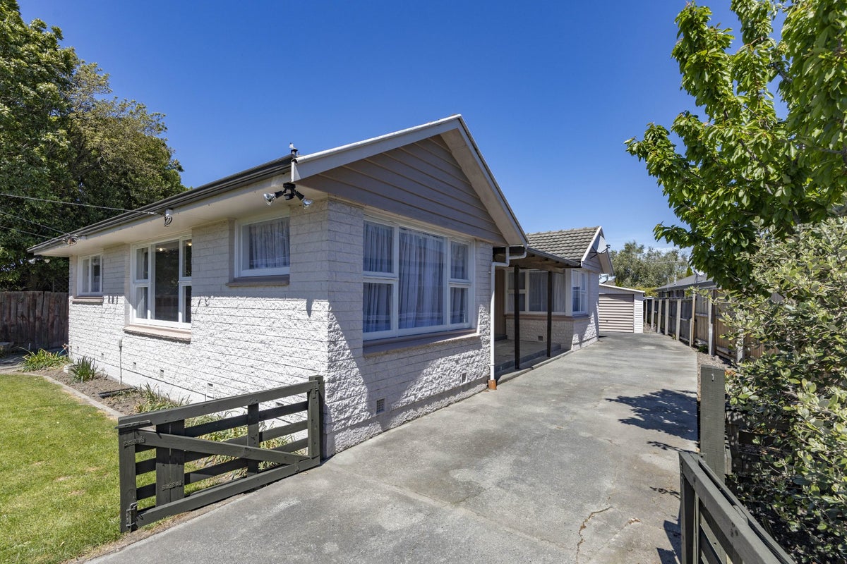 9A Fenhall Street, Russley, Christchurch - Carousel 1