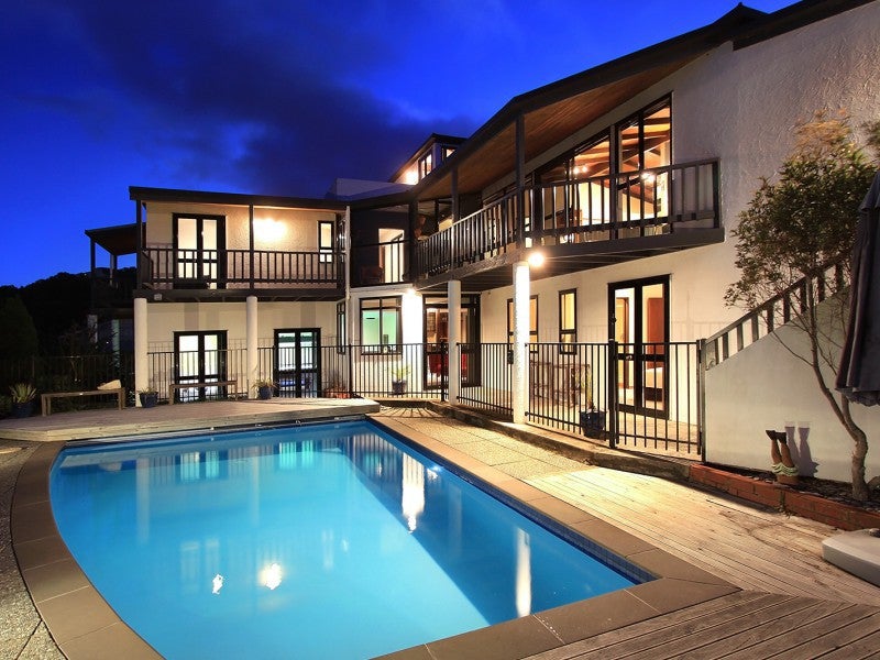 176 Paremata Road, Paremata, Porirua - Carousel 1