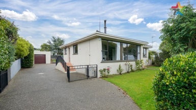 13 Pine Crescent, Hargest, Invercargill - Carousel 1