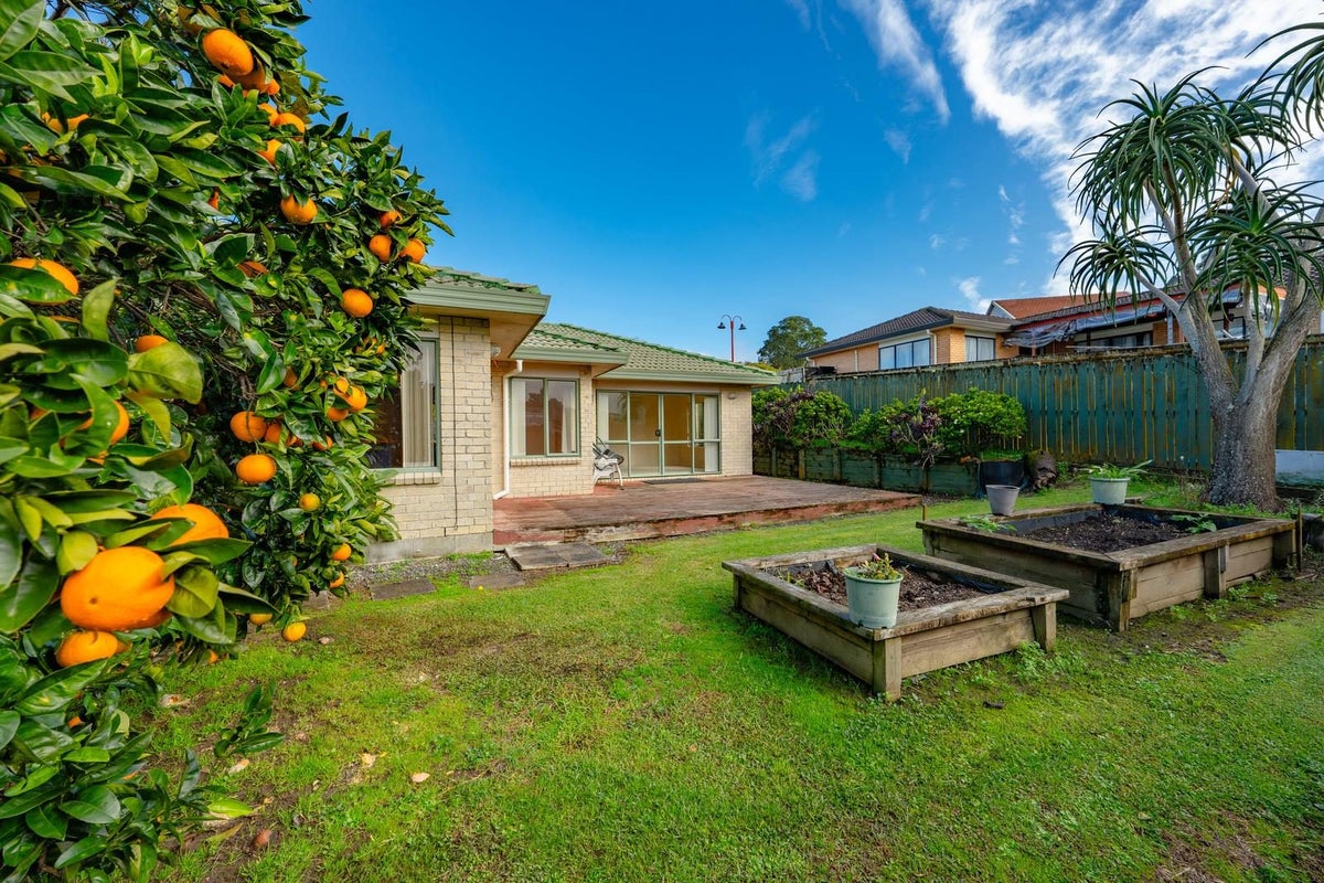 3 Rosebay Rise, Henderson, Waitakere City, Auckland - Carousel 2