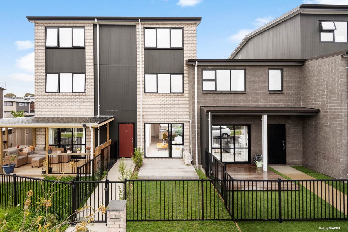 31 Haroto Street, Manukau, Auckland - Carousel 1