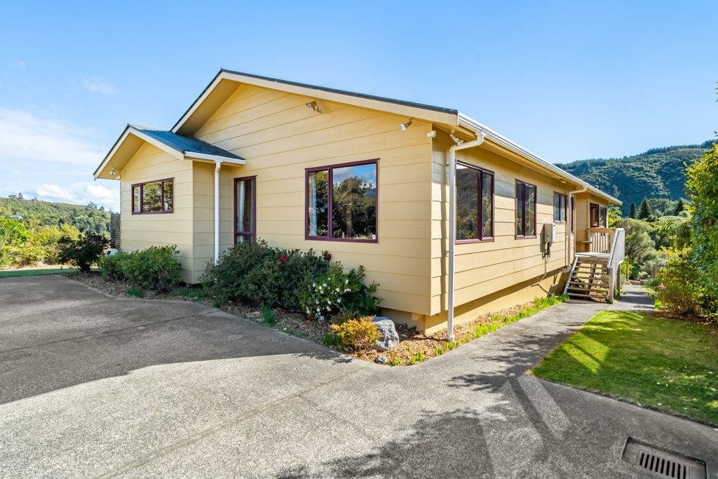 49A Gillespies Road, Birchville, Upper Hutt - Carousel 2