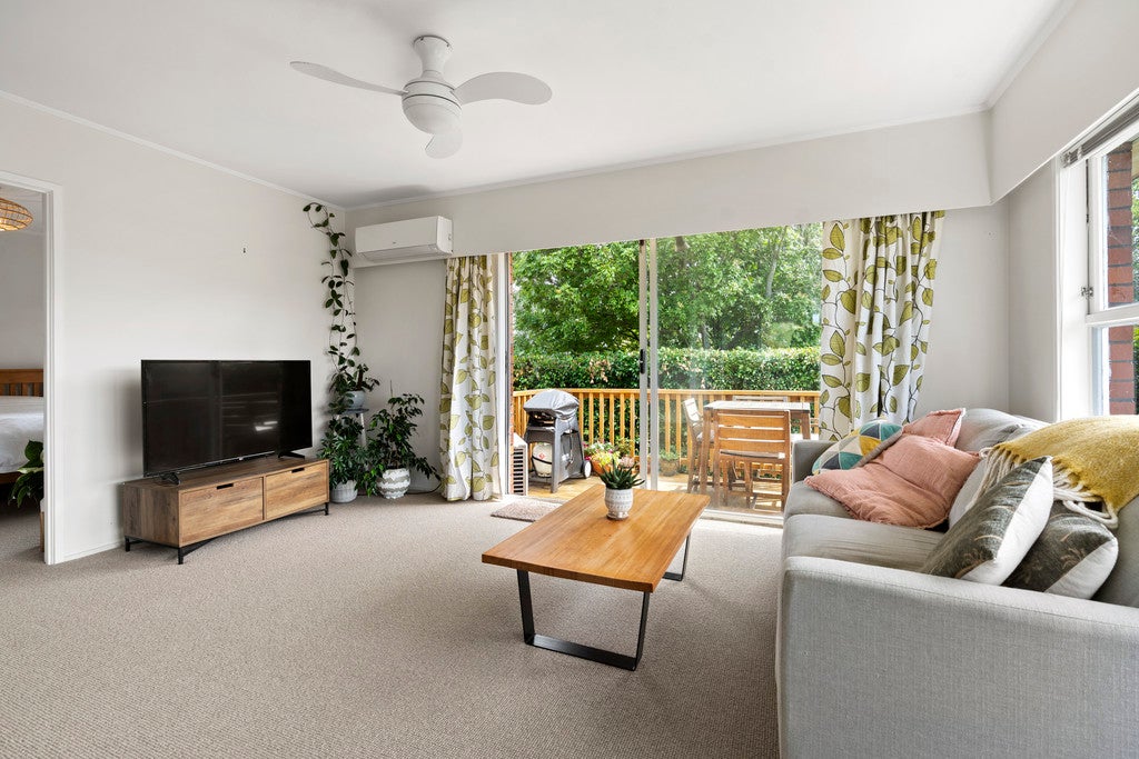 4/14 Ewen Alison Avenue, Devonport, Auckland - Carousel 1