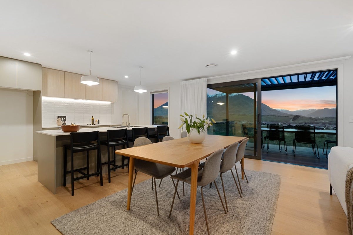 101 Spur Ridge Rise, Hanley's Farm, Jacks Point, Queenstown-Lakes, Otago - Carousel 1