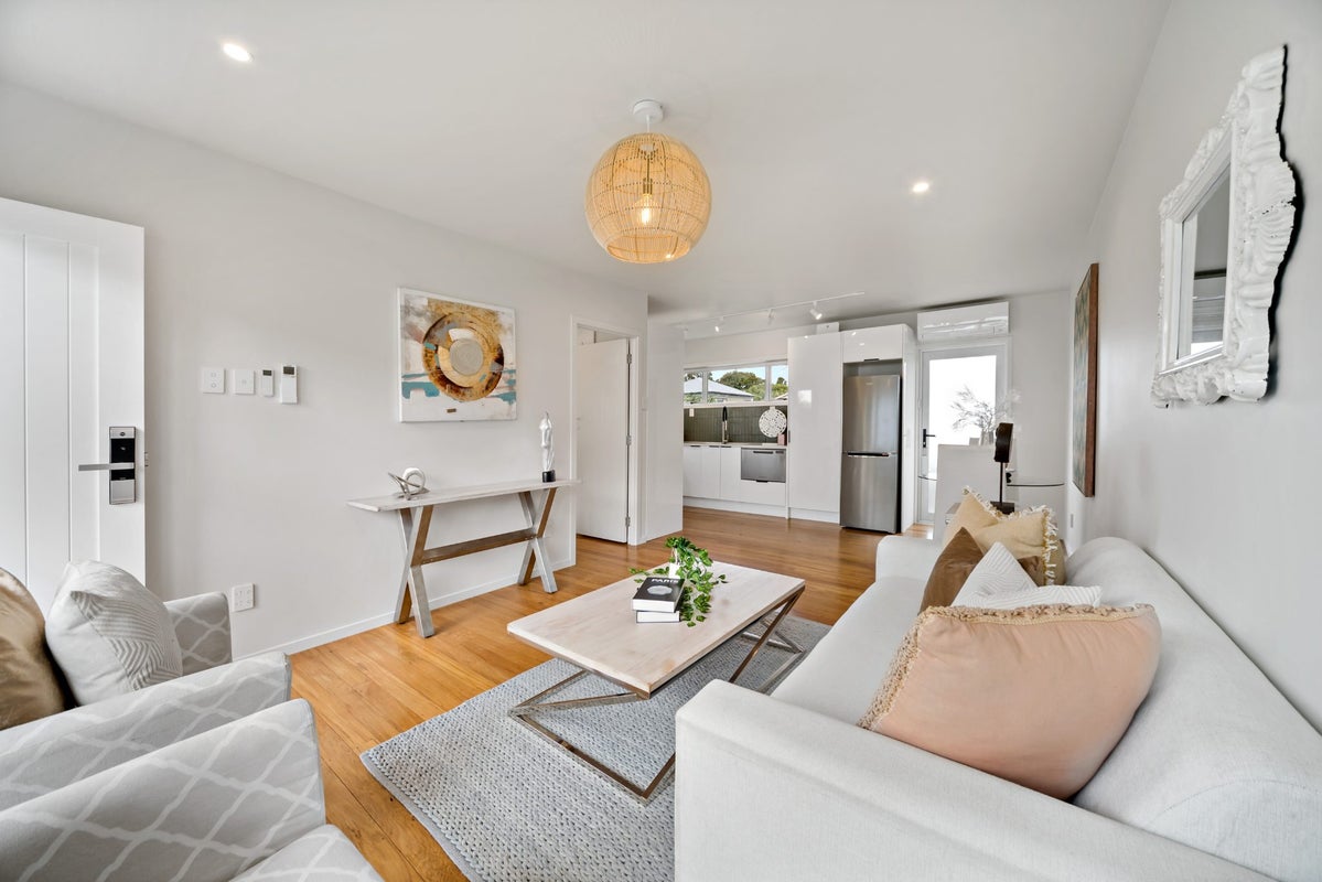 8/418 Sandringham Road, Sandringham, Auckland - Carousel 1