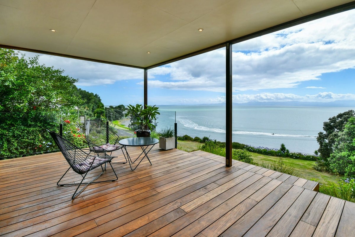 1833 East Coast Road, WHAKATIWAI, MIRANDA - Carousel 1