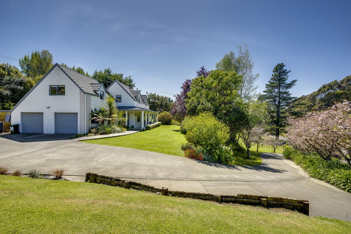 28 Dartmoor Road, Puketapu, Napier - Carousel 1